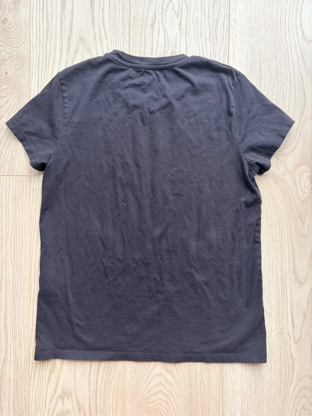 Levi’s The Perfect Tee Black Graphic Logo T-Shirt Women’s Small - Picture 7 of 7